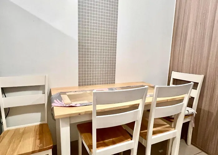Moa - Walking Distance To Mall Cheap Apartment