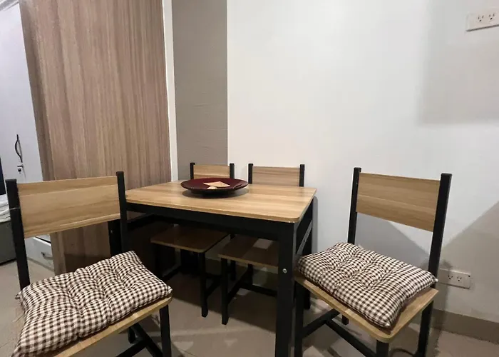 Apartment Moa - Walking Distance To Mall Cheap *