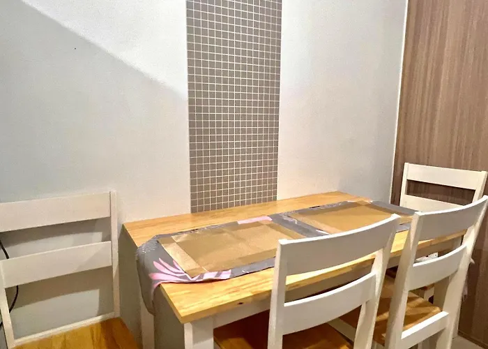 Moa - Walking Distance To Mall Cheap Manila