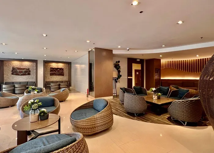Moa - Walking Distance To Mall Cheap * Manila